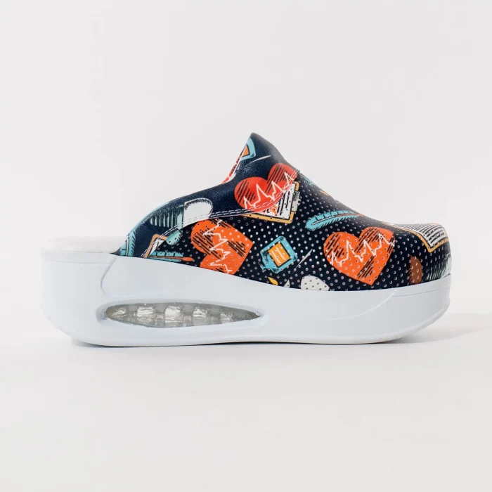 Ženske dr mitra klompe air max medical crne sa srcima bočni prikaz
